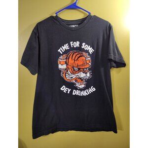 Cincinnati Bengals Dey Drinking T Shirt L